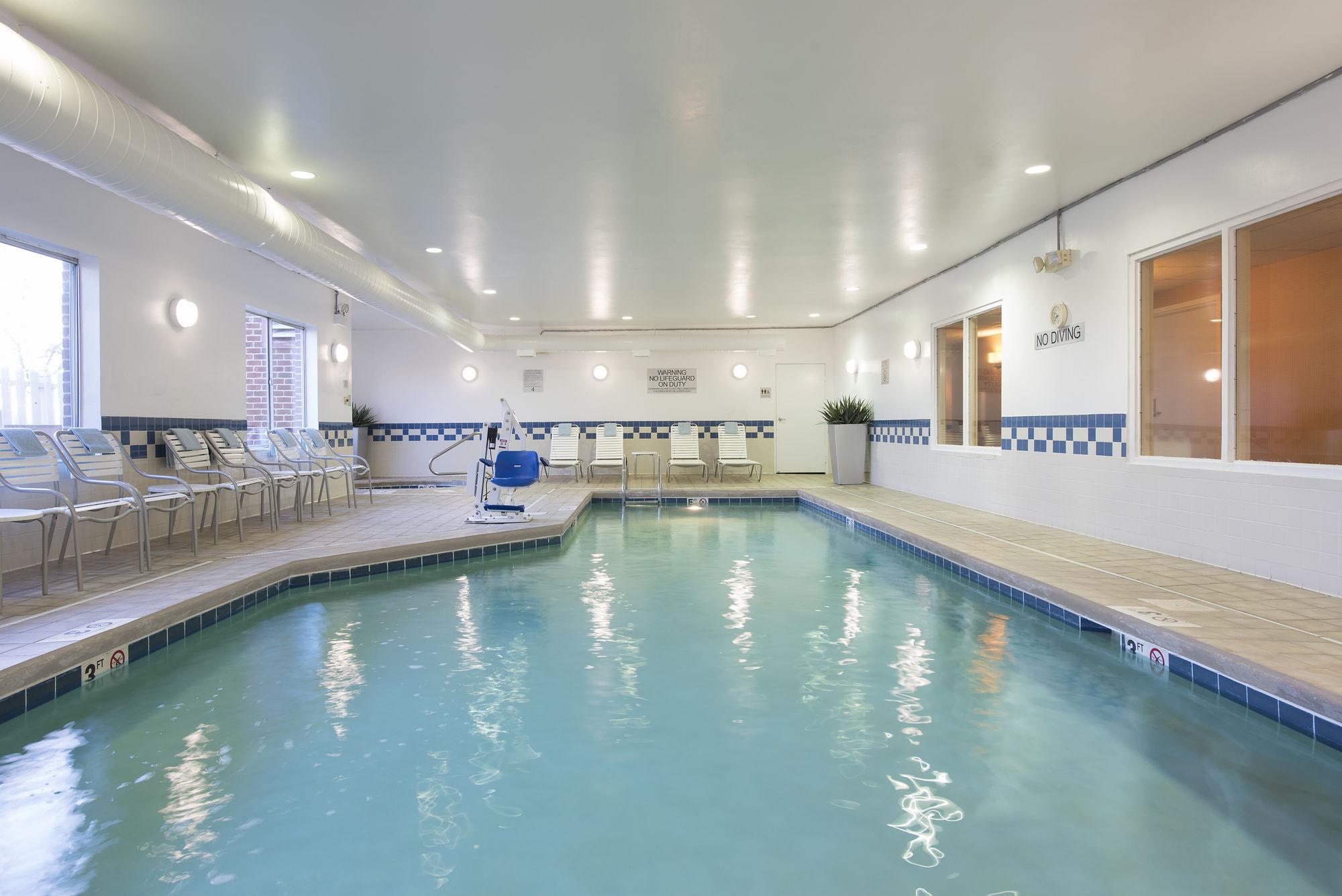 Fairfield Inn & Suites By Marriott Columbus East Reynoldsburg Eksteriør billede